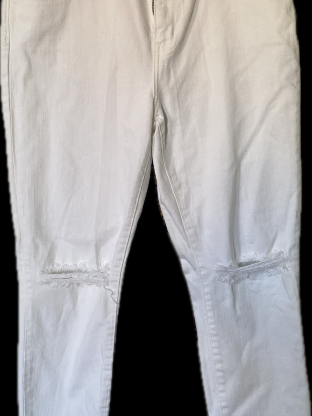 White skinny jeans